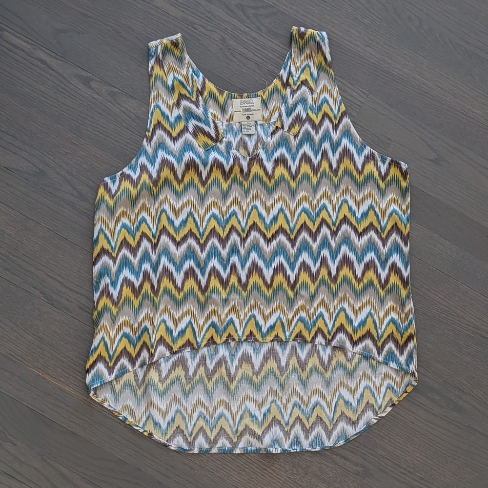 Discovery Clothing Multicolor Chevron Tank Top, Small
